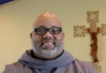 Sacerdote dominicano, condenado por pedofilia en EE.UU., imparte clases en Punta Cana