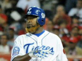 Toros adquieren a Yamaico Navarro desde el Licey por Carlos Franco