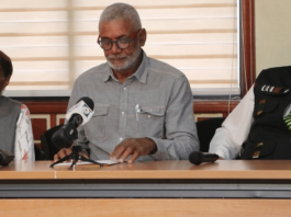 Científicos, legisladores y activistas solicitan destitución del ministro Ángel Estévez