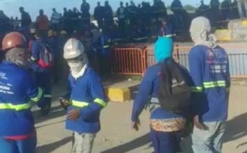 Video: Protestan trabajadores de Punta Catalina y esta es la razón