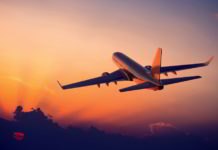 Dominicanos y haitianos llegan deportados en un mismo vuelo