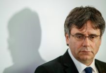 Prohíben la candidatura a las europeas del ex presidente catalán Puigdemont, denuncia su partido