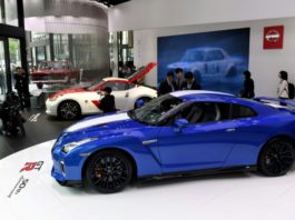 Autos de lujo para jóvenes millonarios se exhiben en Nueva York