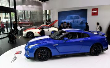Autos de lujo para jóvenes millonarios se exhiben en Nueva York