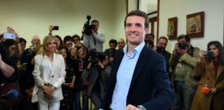 España vota en masa, con el socialista Sánchez favorito y la extrema derecha al acecho