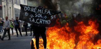 Tensión en París en nueva jornada de protestas de «chalecos amarillos»