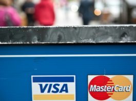 Visa y Mastercard, obligados a reducir los costes de pagar con tarjeta en Europa