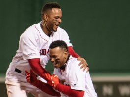 Devers decide victoria de Boston sobre Toronto