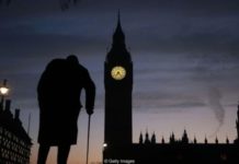 Por qué necesitamos reinventar la democracia