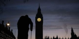 Por qué necesitamos reinventar la democracia