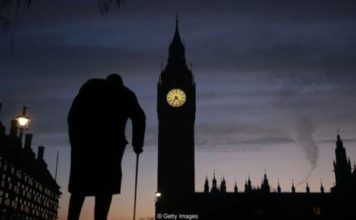 Por qué necesitamos reinventar la democracia