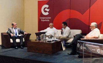 Leonel Fernández comparte su visión de futuro con expresidentes