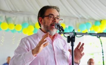 Alianza País apoya advertencia de arzobispo Ozoria, sobre riesgo de dictadura