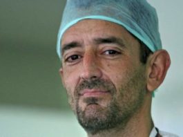 El doctor Cavadas reconstruye una separación de columna vertebral y pelvis a un tetrapléjico