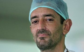 El doctor Cavadas reconstruye una separación de columna vertebral y pelvis a un tetrapléjico