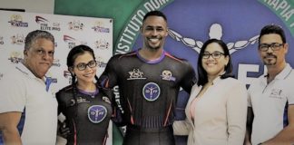 IDFF entrega uniformes a atletas que participarán en varios eventos internacionales de fisiculturismo y fitness