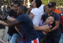 Cuba reprime una manifestación independiente de la comunidad LGBTI en La Habana