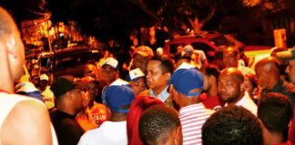 El aspirante a la alcaldía del Distrito Nacional Omar Guevara juramenta decenas de personas en Cristo Rey