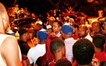 El aspirante a la alcaldía del Distrito Nacional Omar Guevara juramenta decenas de personas en Cristo Rey