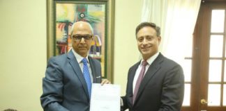 Gobierno recibe título de propiedad acredita al Estado como propietario de Bahía de las Aguilas