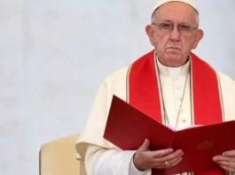 El papa llama periodistas a no ser “bocinas” de quienes tienen más poder