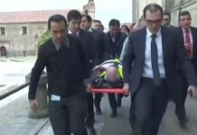 Senador sufre infarto y es auxiliado por colega de partido enemigo en Colombia