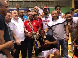 Astros son los campeones del baloncesto de Bonao