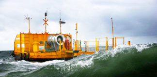 Se construye la primera planta flotante de energía solar en Holanda