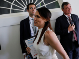Miembro de la Casa Blanca se pelea con funcionarios norcoreanos durante el encuentro entre Trump y Kim