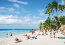 FBI investiga bebidas adulteradas en hoteles como posible causa de muertes de turistas estadounidenses