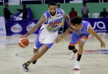 San Lázaro pone un pie en la serie final del TBS Distrito 2019