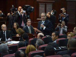 El continuismo danilista desafía a toda la sociedad dominicana: Análisis de Juan Bolívar Díaz