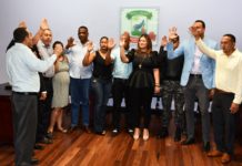 Juramentan a Laissa Bonnelly en Comité Organizador del Torneo de Baloncesto de Tamboril