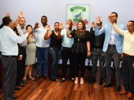 Juramentan a Laissa Bonnelly en Comité Organizador del Torneo de Baloncesto de Tamboril