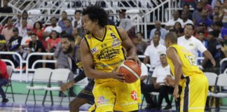 Barias derrota a MB y se pone a ley de un triunfo para coronarse en el TBS Distrito 2019