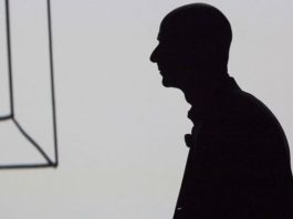 ¿A qué se dedicaba Jeff Bezos antes de fundar Amazon hace 25 años (y cómo se le ocurrió la idea)?