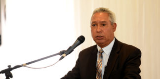 Ministro de Economía: “Sería conveniente mantener separadas las elecciones municipales de las presidenciales”