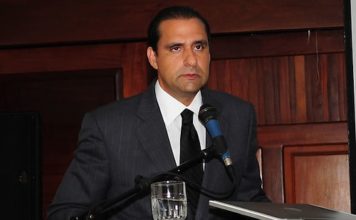 FINJUS se opone a cambiar Constitución para reelegir al presidente Danilo Medina