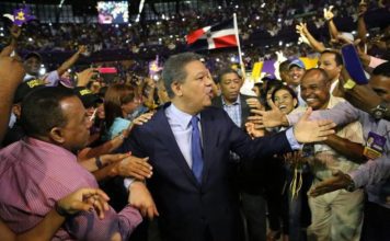 A Leonel Lo Acompaña La Mayoría