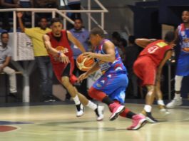 Máximo Gómez propina estocada al Duarte en Serie Final del TBS de SFM