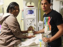 Realizan cirugía de corazón abierto a bebé de un mes en CEDIMAT