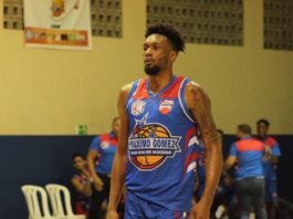 París Bass se crece en la victoria del Máximo Gómez en inicio de la Final del TBS de SFM