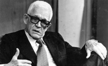 Danilo promulga ley declara patrimonio dominicano la obra literaria de Juan Bosch
