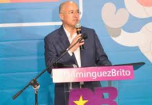 Domínguez Brito a Leonel al retarlo a debatir: “Si le da miedo, escríbame por WhatsApp”