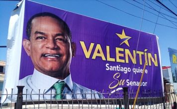 Seguidor de Abel Martínez inrrumpe y hace un lío en mitin de senador Valentín