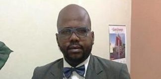 Ciudadano reprocha al presidente Danilo Medina por no haber cumplido pacto de alternabilidad firmado por él