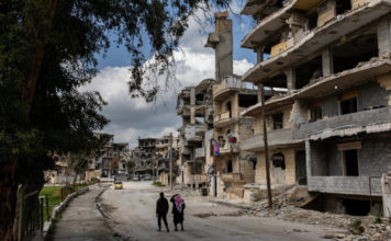 El terrorismo de los supremacistas blancos se esparce igual que el terrorismo del Estado Islámico