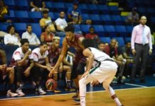 Indios propinan paliza a Soles y se acercan en la tabla