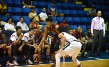 Indios propinan paliza a Soles y se acercan en la tabla