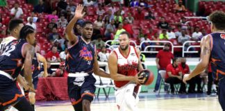 Leones quitan invicto a los Reales